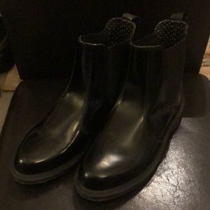 Dr Martens women’s short rain boots
